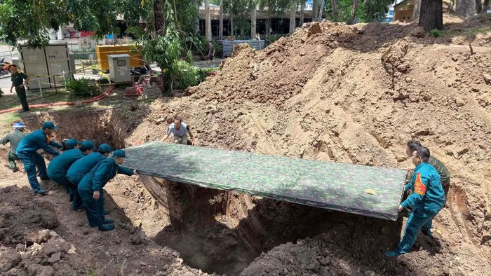 Phát hiện thêm hố chôn tập thể liệt sĩ ở Công viên Lê Thị Riêng