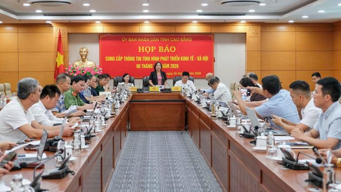 UBND tỉnh Cao Bằng thông tin những kết quả nổi bật về kinh tế - xã hội 6 tháng đầu năm 2026.