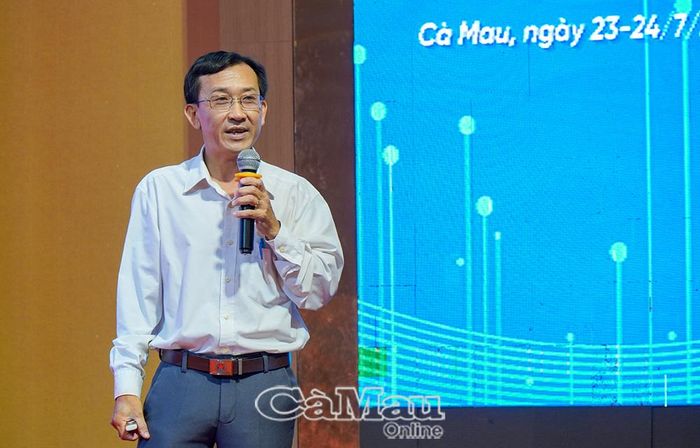 Thạc sĩ Nguyễn Công Quốc, Chi cục Thủy sản Cà Mau, chia sẻ về giải pháp ứng dụng công nghệ cao và xây dựng chuỗi giá trị "Tôm Cà Mau 4.0".