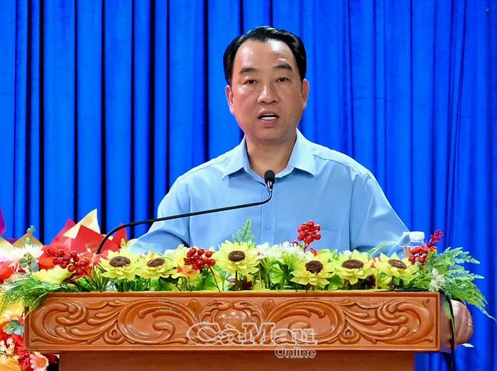 Chủ tịch UBND tỉnh Lữ Quang Ngời phát biểu chỉ đạo tại hội nghị.