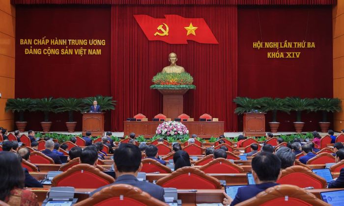 Tổng Bí thư, Chủ tịch nước Tô Lâm phát biểu bế mạc Hội nghị lần thứ ba của Ban Chấp hành Trung ương Đảng khóa XIV. (Ảnh: VGP)