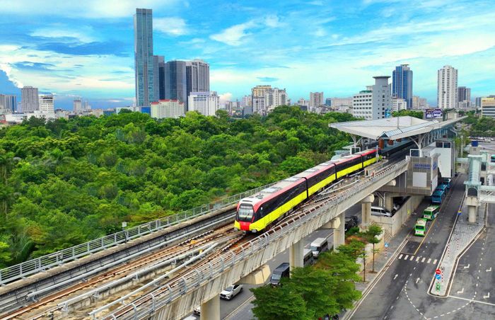 Tuyến đường sắt đô thị 3.1 đoạn Nhổn - Cầu Giấy. Ảnh Phạm Hùng