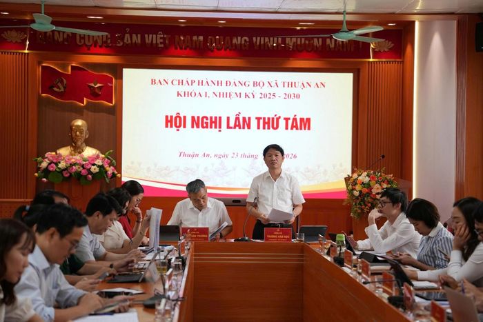 Ban Chấp hành Đảng bộ xã Thuận An khóa I, nhiệm kỳ 2025 - 2030 tổ chức hội nghị lần thứ tám để xem xét, cho ý kiến đối với dự thảo đề án sắp xếp, tổ chức lại các cơ sở giáo dục mầm non, tiểu học, trung học cơ sở công lập trên địa bàn. Ảnh: VT
