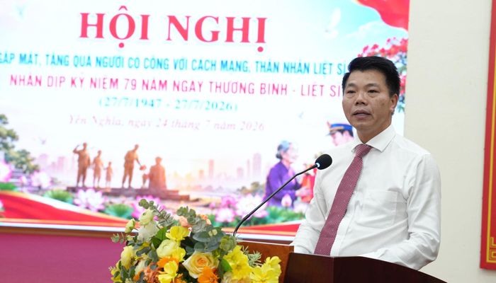 Bí thư Đảng ủy, Chủ tịch HĐND phường Yên Nghĩa Nguyễn Nguyên Quân phát biểu tại hội nghị. Ảnh: PT