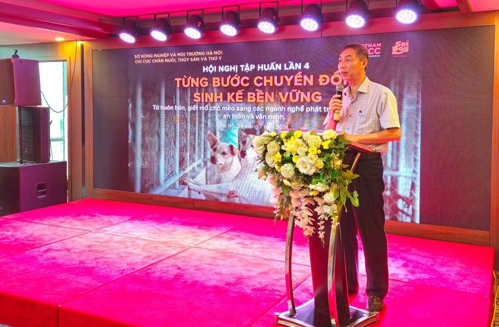 Chi cục trưởng Chi cục Chăn nuôi, Thủy sản và Thú y Hà Nội Nguyễn Đình Đảng phát biểu. Ảnh: Ánh Dương