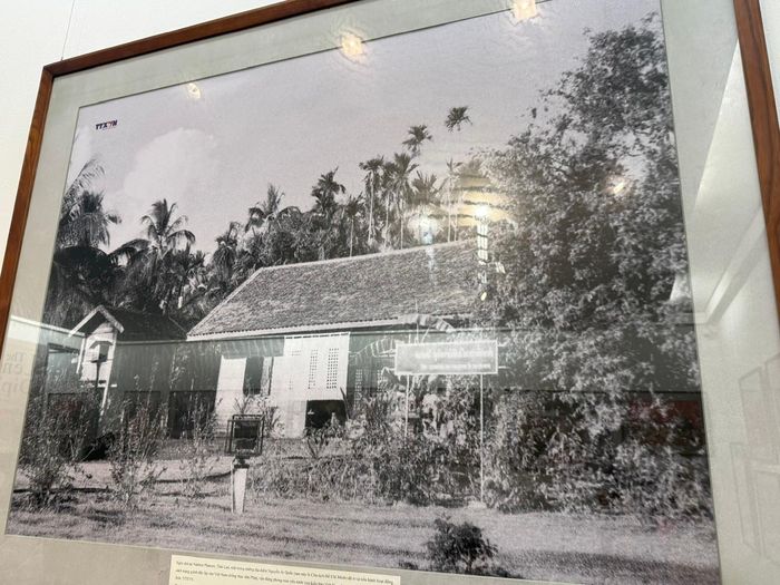 Ngôi nhà tại Nakhon Phanom, Thái Lan, một trong những địa điểm Nguyễn Ái Quốc (sau này là Chủ tịch Hồ Chí Minh) đã ở và hoạt động cách mạng giành độc lập cho Việt Nam chống thực dân Pháp, vận động phong trào yêu nước của kiều bào Việt Nam ở Thái Lan (1928 - 1929). Ảnh: TTXVN