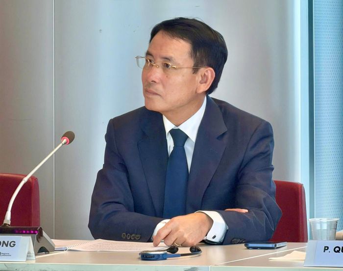 Phó Bí thư Thường trực Thành ủy Hà Nội Nguyễn Trọng Đông phát biểu tại buổi làm việc. Ảnh: Đoàn công tác