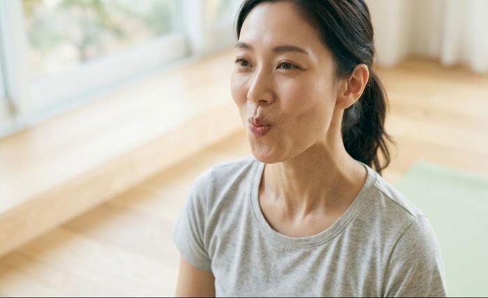 Bài tập mặt cá. (Ảnh AI)