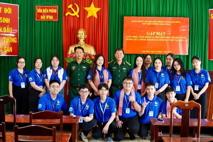 Sự đồng hành của cán bộ, chiến sĩ đã giúp đội hình nhanh chóng hòa nhập với môi trường sinh hoạt và công tác tại đơn vị. Ảnh: BTC