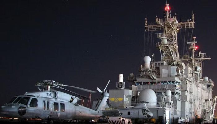 Khác với tàu sân bay chuyên mang tiêm kích, USS Peleliu được thiết kế để triển khai lực lượng đổ bộ.