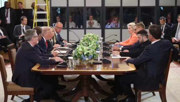 Trong khi đó, RBC-Ukraine dẫn nguồn tin am hiểu vấn đề cho biết ông Zelensky mong muốn sớm thăm Mỹ, nhưng vẫn đang chờ xác nhận lịch trình từ phía Tổng thống Trump.