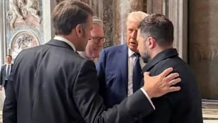 Phát biểu trong cuộc phỏng vấn với nhà bình luận bảo thủ Mỹ Laura Loomer, ông Zelensky nhắc lại giai đoạn căng thẳng sau cuộc tranh cãi giữa hai nhà lãnh đạo tại Phòng Bầu dục hồi đầu năm 2025.