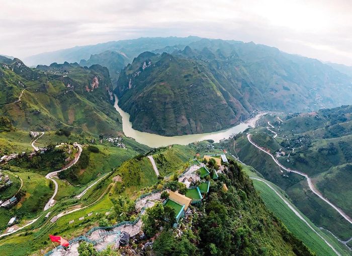 Từ Chợ tình Khâu Vai, kết nối dòng Nho Quế, Khâu Vai kỳ vọng sẽ phát triển mạnh từ kinh tế du lịch xanh.
