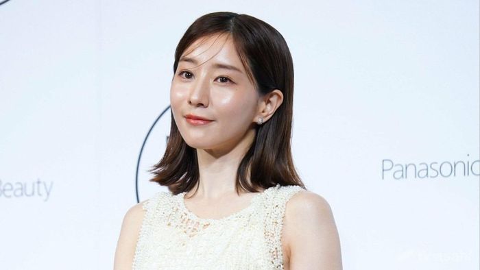  Minami Tanaka từng bán được 490.000 bản photobook. Ảnh: @Tv-asahi. 