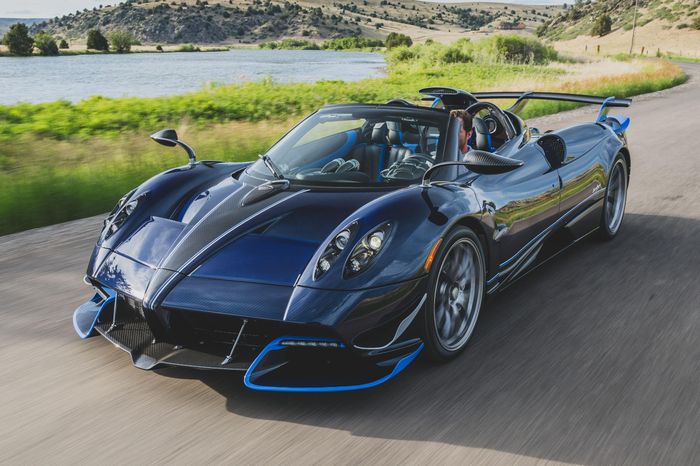  Với gu chơi xe tinh tế của Vince Zampella, "The Driver’s Philosophy Collection" được xem là một trong những bộ sưu tập xe đáng mơ ước nhất hiện nay. Theo ước tính của các chuyên gia, tổng giá trị của dàn xe này lên tới 40 triệu USD. 
