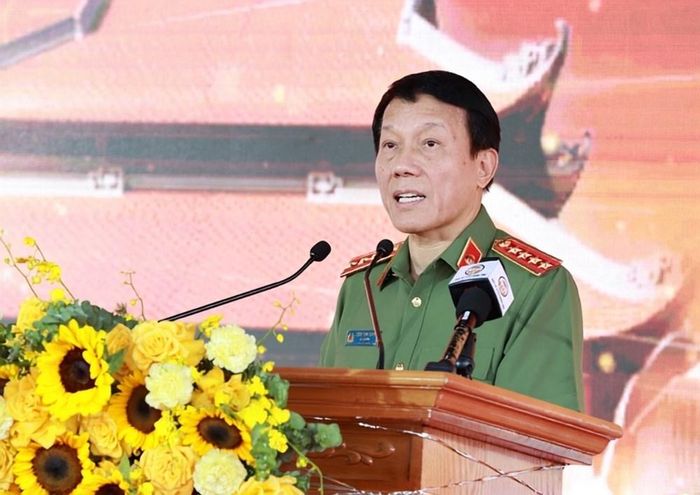 Ủy viên Bộ Chính trị, Bộ trưởng Bộ Công an, Đại tướng Lương Tam Quang phát biểu tại Lễ khánh thành Khu lưu niệm Anh hùng liệt sĩ CAND Bùi Thị Cúc