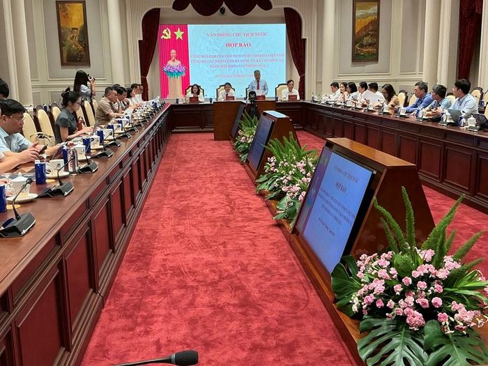 Toàn cảnh buổi họp báo