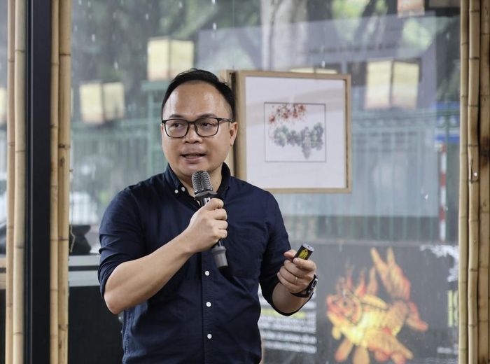 TS Trần Hoài chia sẻ tại tọa đàm