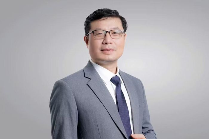 Giáo sư Vũ Hà Văn.