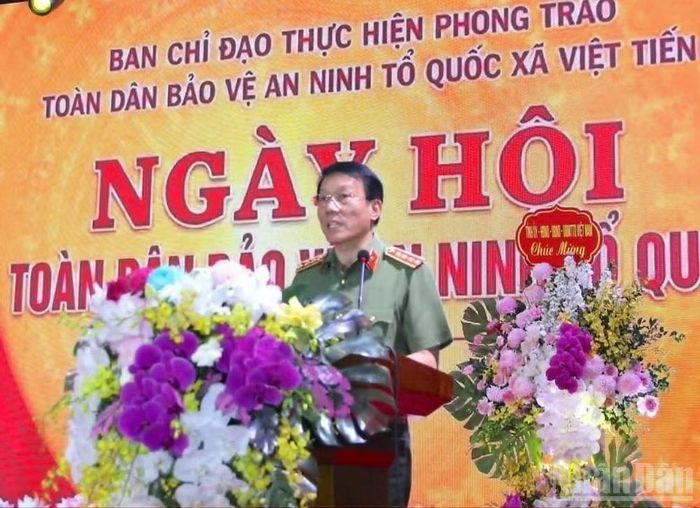 Bộ trưởng Lương Tam Quang phát biểu chỉ đạo.