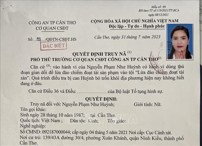  Quyết định truy nã bị can đối với Nguyễn Phạm Như Huỳnh. 