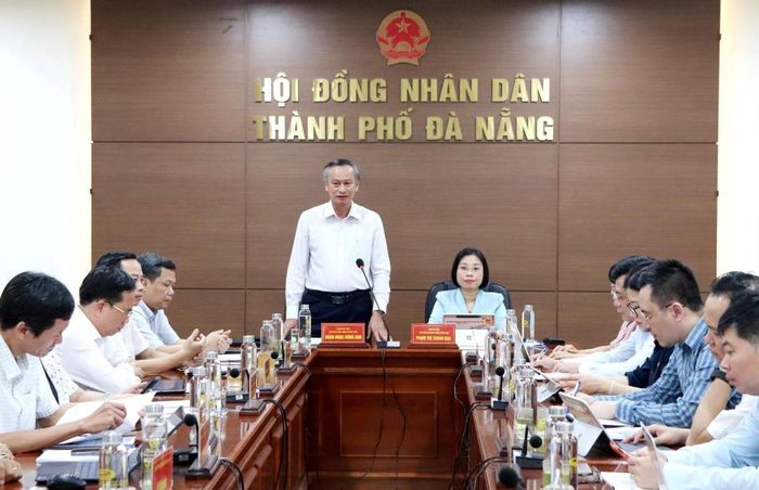 Phó Chủ tịch HĐND TP Đà Nẵng Đoàn Ngọc Hùng Anh và Phó Chủ tịch HĐND TP Hà Nội Phạm Thị Thanh Mai đồng chủ trì buổi làm việc.
