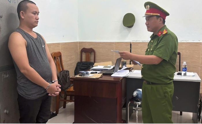 Đối tượng Lê Cảnh Hòa bị khởi tố, bắt tạm giam.