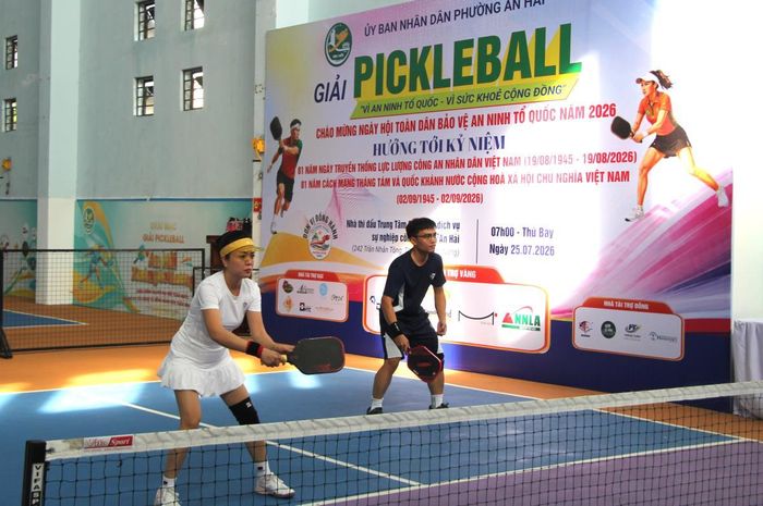 Giải Pickleball "Vì An ninh Tổ quốc - Vì sức khỏe cộng đồng" lan tỏa phong trào rèn luyện thể thao, tăng cường gắn kết giữa cán bộ, lực lượng vũ trang và người dân.