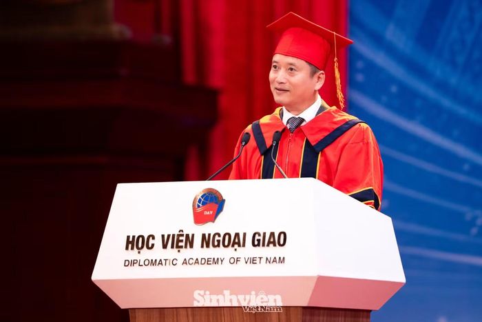 Tiến sĩ Nguyễn Hùng Sơn phát biểu tại buổi lễ.