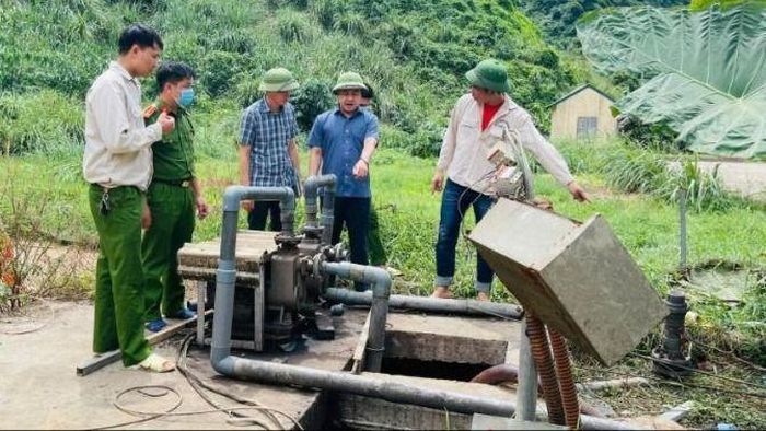 Cơ quan chức năng kiểm tra hiện trường vụ tai nạn lao động ở trang trại Thanh Hóa khiến 5 người tử vong