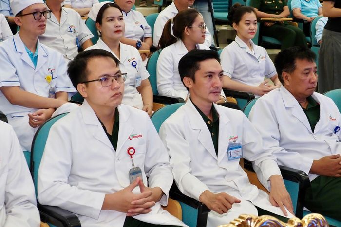  Đội ngũ bác sĩ, nhân viên y tế của Bệnh viện Quân y 7A sẵn sàng lên đường làm nhiệm vụ 