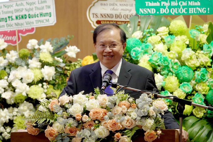 PGS-TS Tạ Quang Đông, Thứ trưởng Bộ VH-TT-DL phát biểu tại Lễ công bố và trao quyết định điều động, bổ nhiệm Giám đốc Nhạc viện TPHCM. Ảnh: THÚY BÌNH