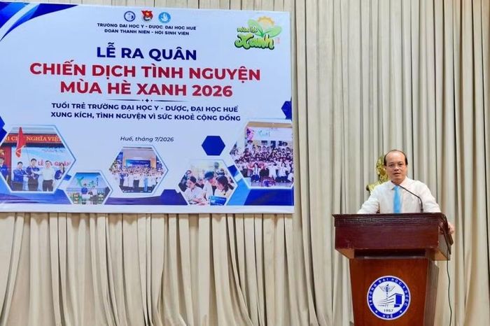 PGS.TS Nguyễn Minh Tâm - Phó Hiệu trưởng Trường ĐH Y Dược Huế phát biểu chỉ đạo.