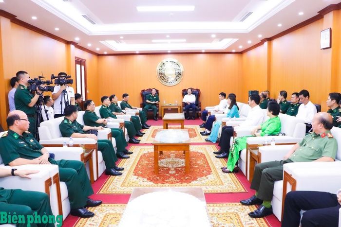 Toàn cảnh buổi làm việc. Ảnh: Thanh Xuân