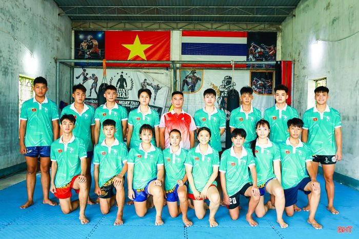 Đội Muay Thái Hà Tĩnh hiện có 18 VĐV và 2 HLV.