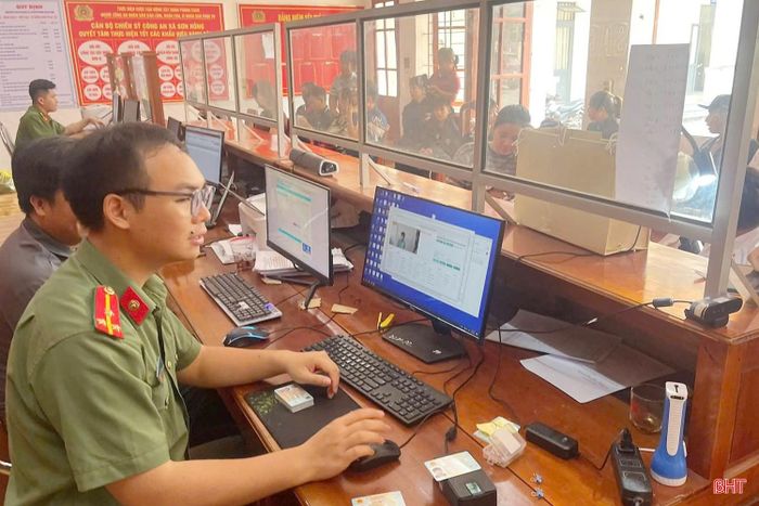 Việc đảm nhận nhiệm vụ tại Tổ Tổng hợp (Công an xã Sơn Hồng) giúp Thượng úy Hoàng phát huy năng lực, sở trường sau 3 năm công tác tại Học viện Chính trị Công an nhân dân.