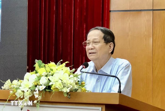 Phó Giáo sư, Tiến sỹ Ngô Trí Long cho rằng cần nhìn nhận diễn biến hiện nay một cách bình tĩnh và phân biệt rõ ba lớp biến động khác nhau. (Ảnh: TTXVN)