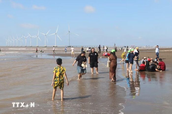 Khu du lịch biển Ba Động nằm trong Khu kinh tế Định An vẫn còn dư địa phát triển. (Ảnh : Phúc Sơn/TTXVN)
