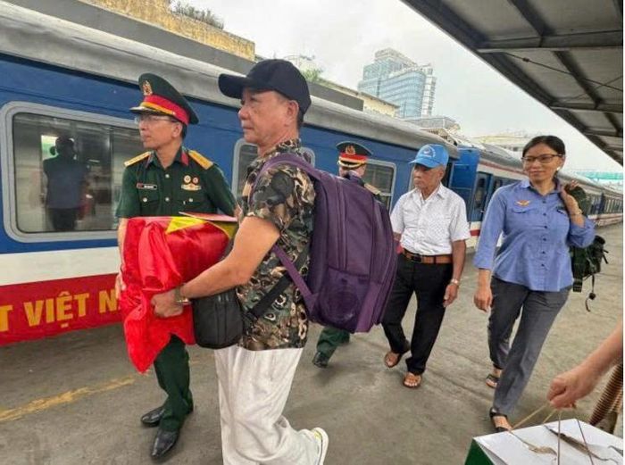 Ngành đường sắt đồng hành cùng Hội Hỗ trợ gia đình liệt sĩ Việt Nam trong hành trình đưa các liệt sĩ trở về quê hương.