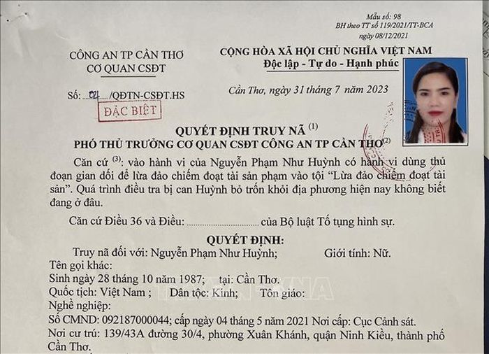 Quyết định truy nã bị can đối với Nguyễn Phạm Như Huỳnh. Ảnh: TTXVN phát