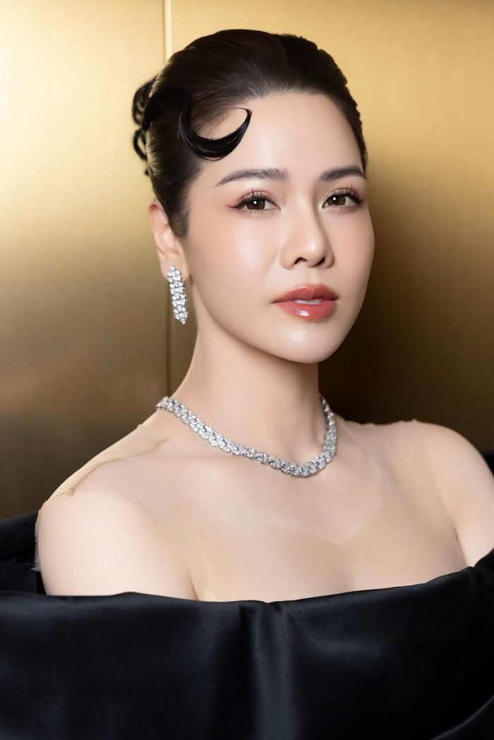 Ở tuổi 41, hạnh phúc mới của Nhật Kim Anh đến từ việc tiếp tục được đồng hành với điện ảnh sau nhiều năm gắn bó với nghề. (Ảnh: FBNV)