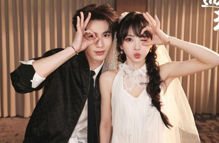 Nửa năm sau Trục Ngọc, cuộc so sánh giữa Trương Lăng Hách và Điền Hi Vi không còn nằm ở một bộ phim mà là hành trình phát triển sự nghiệp của mỗi người. Ảnh: Sohu.