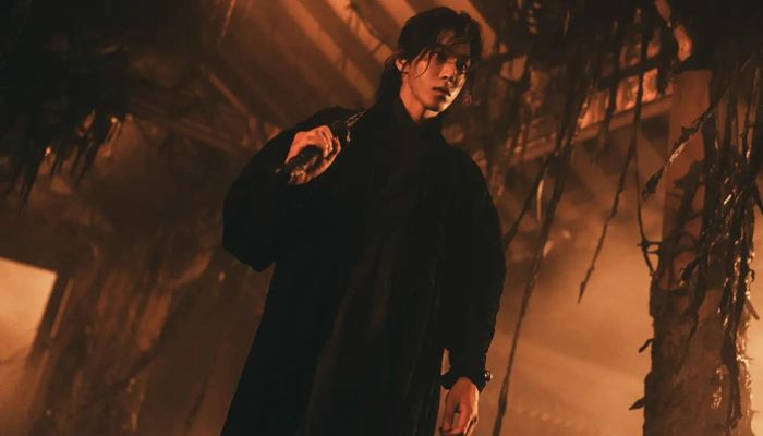 Nam Joo Hyuk trong phim The East Palace. Ảnh: NETFLIX