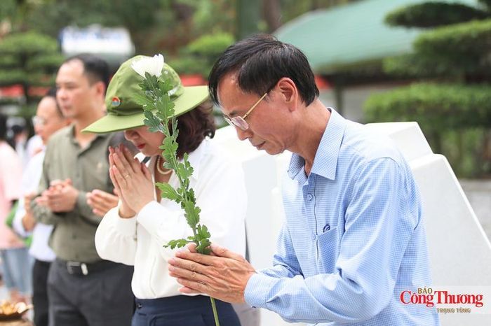 Đây là hoạt động ý nghĩa nhân dịp kỷ niệm 79 năm Ngày Thương binh - Liệt sĩ (27/7/1947 - 27/7/2026), thể hiện truyền thống đạo lý "Uống nước nhớ nguồn", "Đền ơn đáp nghĩa" của dân tộc Việt Nam, bày tỏ lòng biết ơn sâu sắc đối với các thế hệ cha anh đã hy sinh vì độc lập, tự do của Tổ quốc.