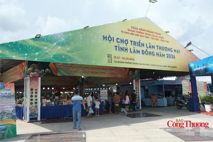 Hội chợ triển lãm thương mại tỉnh Lâm Đồng năm 2026 tổ chức tại Quảng trường trung tâm Gia Nghĩa, phường Bắc Gia Nghĩa, tỉnh Lâm Đồng.