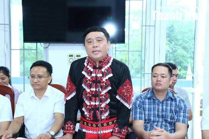 Các đại biểu phát biểu tại buổi làm việc.