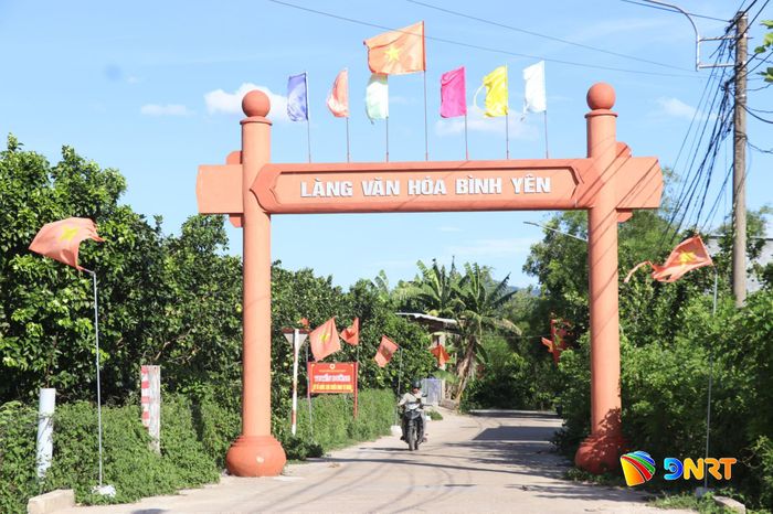 Những con đường mở rộng từ sự chung tay của người dân, góp phần thúc đẩy kinh tế - xã hội Quế Phước phát triển. Ảnh: TRẦN TRÚC