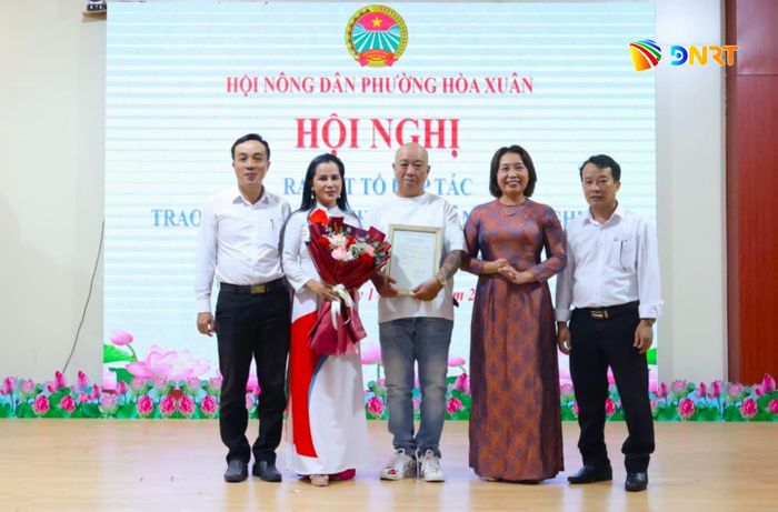 Hội Nông dân phường Hòa Xuân vận động thành lập Tổ hợp tác “Nông sản sạch tinh hoa Việt”. Ảnh: NGỌC QUỐC