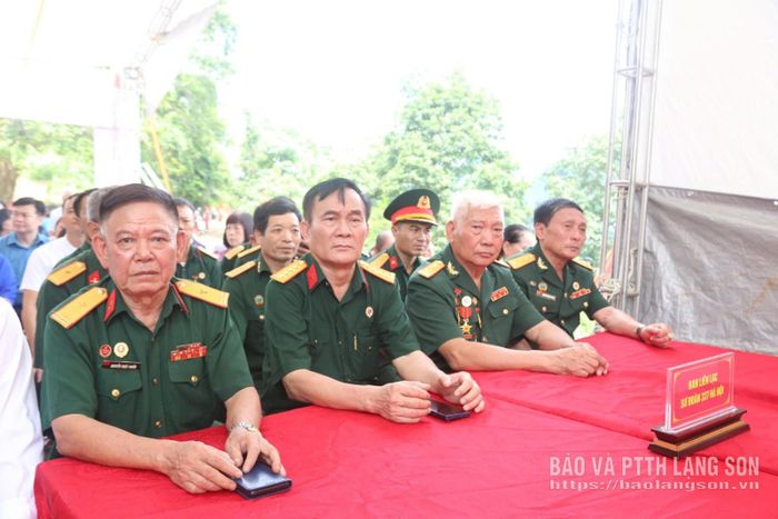 Các đại biểu dự lễ khánh thành