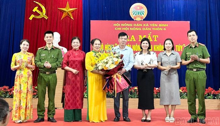 Ra mắt mô hình "Chi hội Nông dân không ma túy" tại thôn 6.
